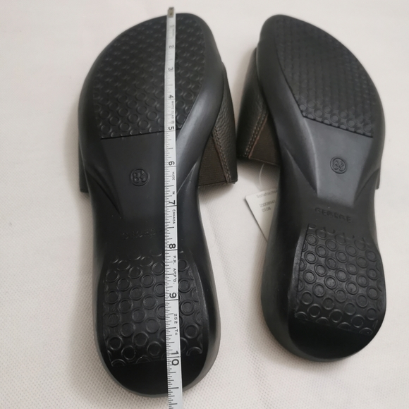 NWT! George Sandals - Picture 9 of 10